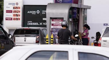 El Gobierno evalúa subir un impuesto y la nafta tendría un nuevo ajuste desde el jueves