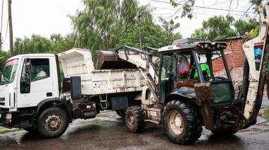 Pilar: El Municipio desplegó las cuadrillas, ante el Alerta Naranja