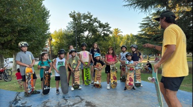 Bolívar: Más de 40 peronas participaron de la Escuela Municipal de Skate