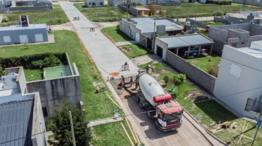 Olavarría: realizan trabajos de pavimentación en Loma Negra y en el barrio Pickelado