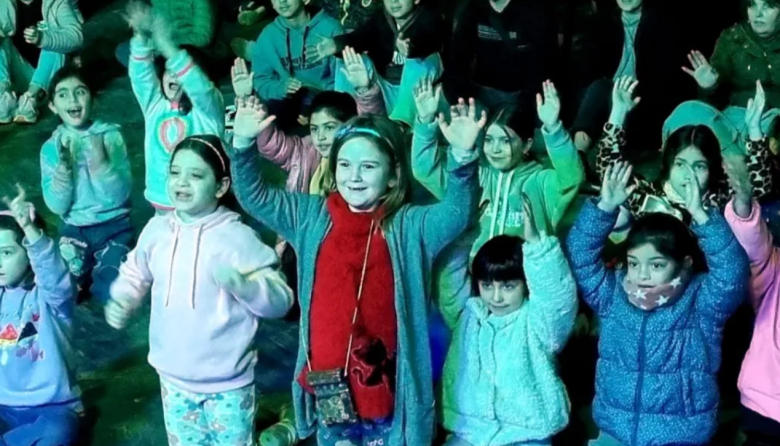 “Azul te Abriga”: el programa de invierno para toda la familia