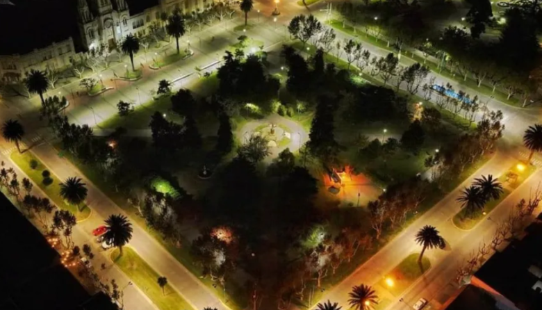 Se realiza la primera edición de la Noche de Compras que organiza la Cámara Bolívar