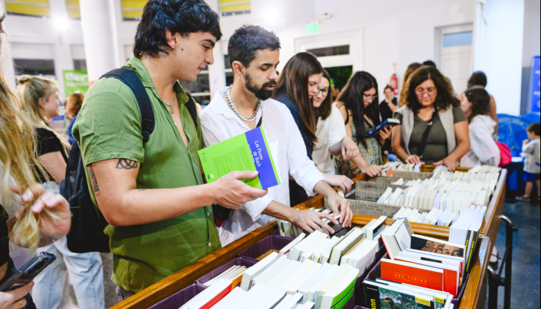Olavarría: Exitosa primera edición de “La Noche de las Librerías”
