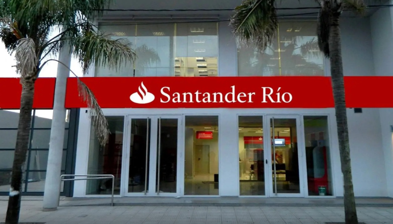 Banco Santander oficializó el cierre de su sucursal en Roque Pérez y lo justificó por la digitalización