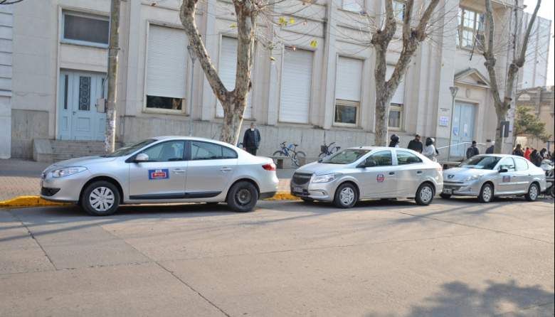 Olavarría analiza regular las apps de transporte luego del reclamo de remiseros