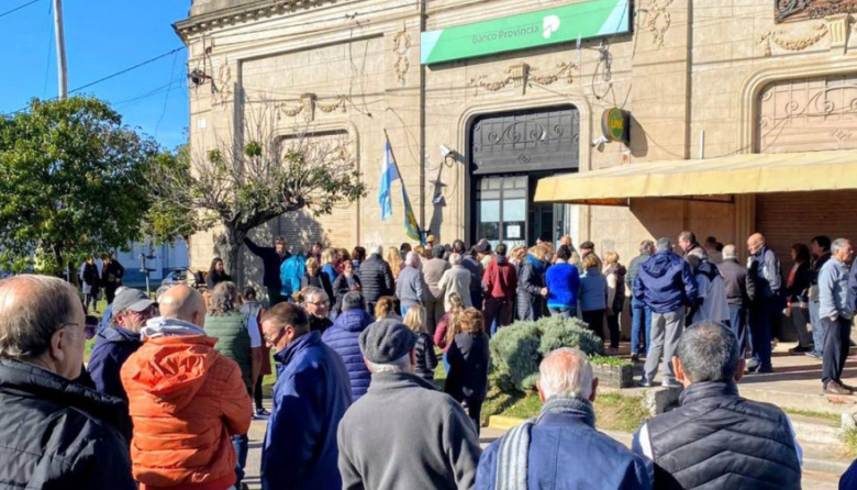 Cierra el Banco Provincia en Pedernales y crece la preocupación vecinal