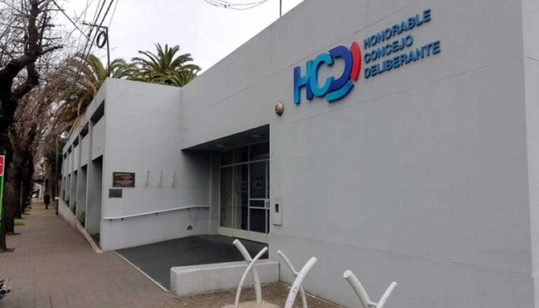 Olavarría aprobó la gratuidad para personas sin cobertura médica y abrió el debate