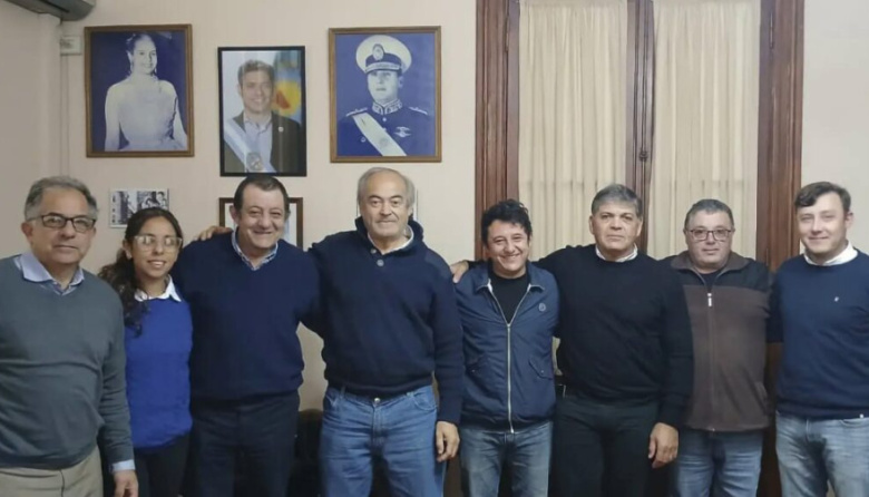 Tapalqué puso la mira en el modelo de Benito Juárez para mejorar caminos rurales y salud