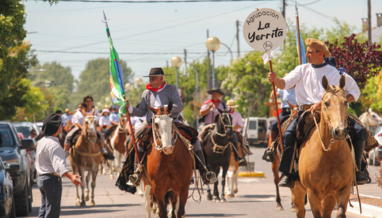 Fiesta del Cantón, torta negra y termas: Tapalqué festeja sus 163 años a lo grande