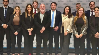 De amarillos a violetas: ex dirigentes del PRO se encolumnan con Milei y van por PBA