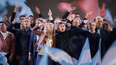 Kicillof encabezará un encuentro con intendentes de Fuerza Patria para definir la campaña de octubre