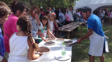 Tapalqué celebra la 14° Fiesta de la Torta Negra, un clásico del verano bonaerense