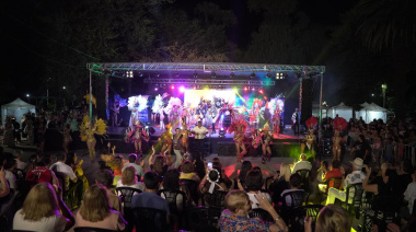 Late el carnaval en 25 de Mayo