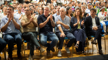 Nelson Sombra y Axel Kicillof encabezaron el acto de Carnaval es Cultura