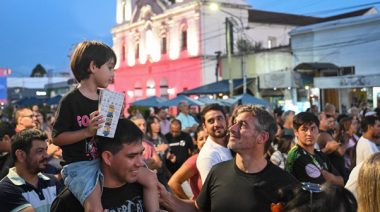 El Paseo del Centro fue el escenario perfecto para el aniversario del Tratado del Pilar