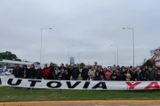 Banderazo por la construcción de la Autovía en la Ruta 3