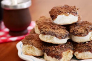 Junio con sabor bonaerense: llegan las fiestas de la torta negra, el pastelito y la miel