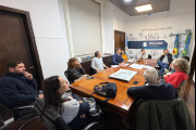 Bolívar: El intendente se reunío con vecinos para consolidar proyectos de infraestructura.
