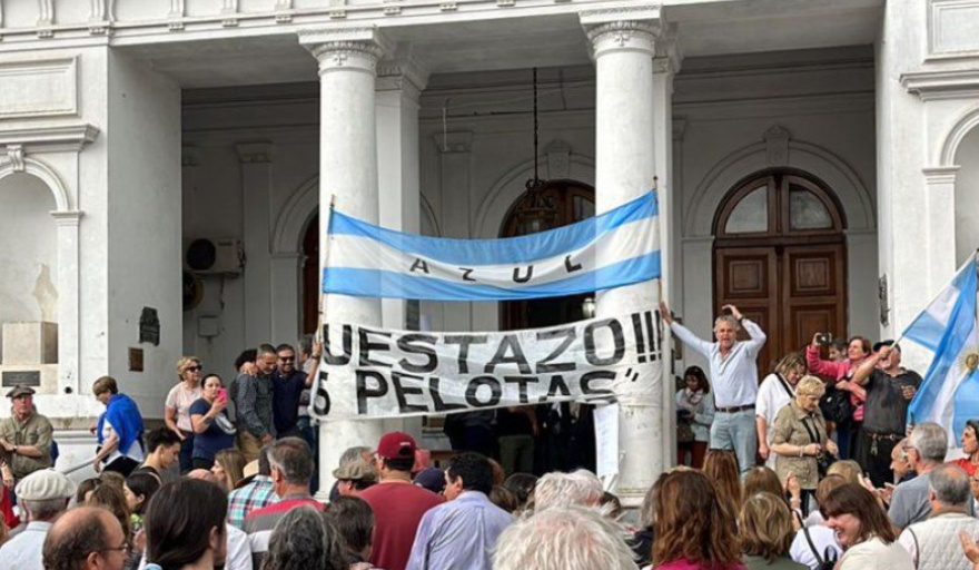 Duro revés para Azul: la Justicia anuló la tasa por "servicios esenciales" impuesta al campo