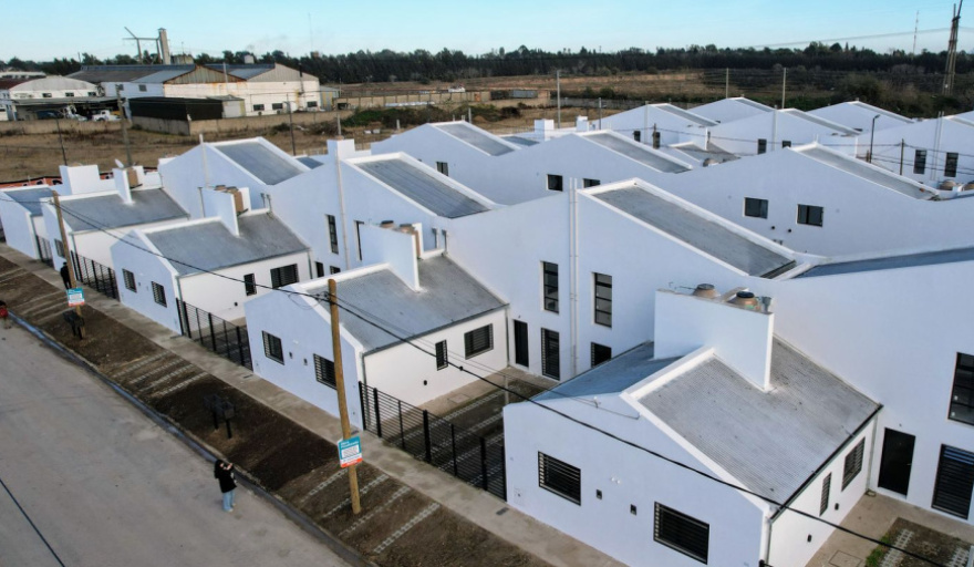 La Provincia abrió un plan para regularizar cuotas de viviendas HogarBA